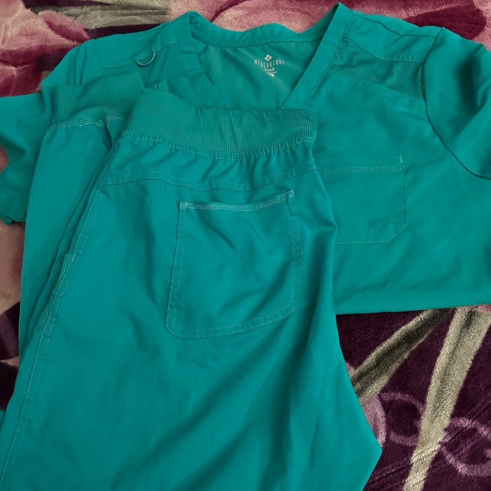 Med couture scrubs